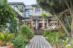 3 Barnacle Close